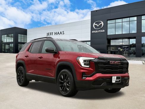 Used 2026 GMC Terrain Elevation w/ Elevation Premium Package image 4