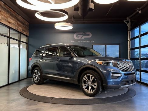 Used 2020 Ford Explorer Platinum image 1