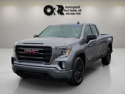 Used 2019 GMC Sierra 1500 Elevation w/ Elevation Value Package image 2