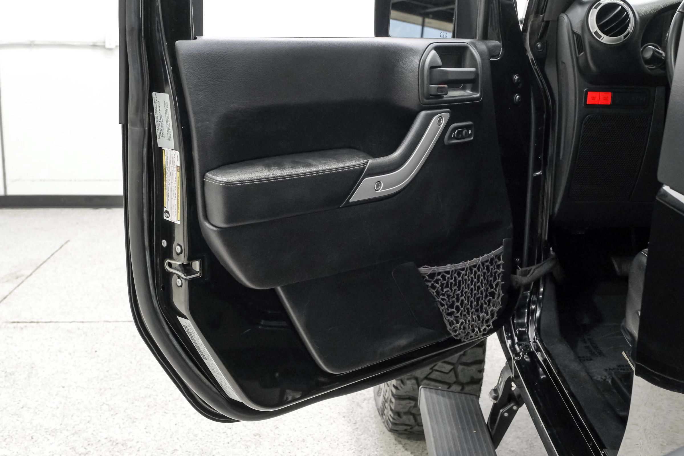 Used 2016 Jeep Wrangler Rubicon AWD/4WD image 49