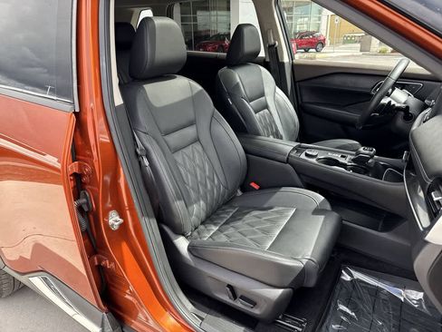 Used 2023 Nissan Rogue Platinum w/ Platinum Premium Package AWD/4WD image 14