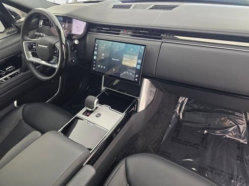 Used 2025 Land Rover Range Rover SE AWD/4WD image 30