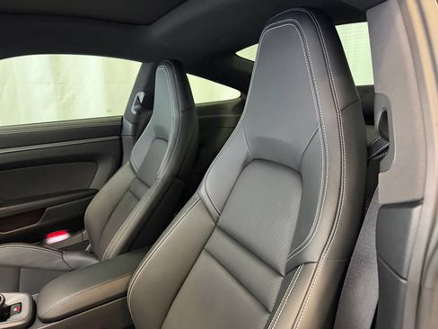 Certified 2025 Porsche 911 Carrera RWD image 23
