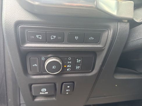 Used 2021 Ford F150 Lariat w/ Max Trailer Tow Package AWD/4WD image 13
