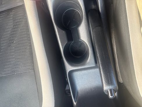 Used 2021 Nissan Versa SV image 30