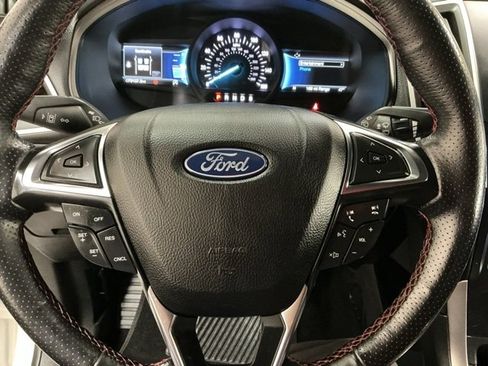 Used 2022 Ford Edge ST-Line image 27