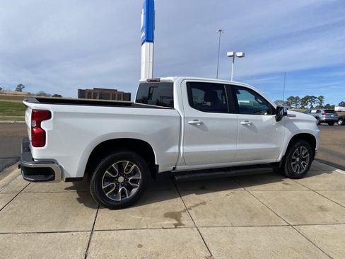 Used 2020 Chevrolet Silverado 1500 LT w/ All-Star Edition image 11