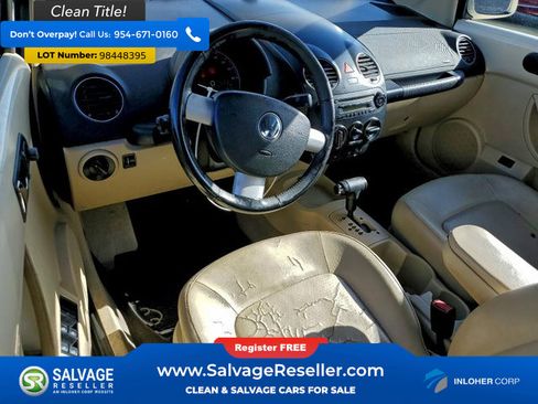 Used 2010 Volkswagen Beetle Convertible image 11