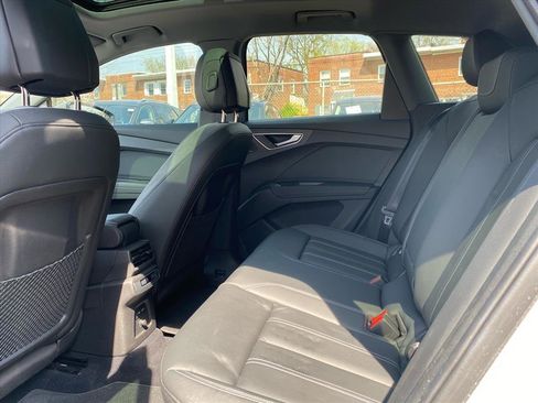 Used 2023 Audi Q4 e-tron Premium Plus w/ Premium Plus image 17