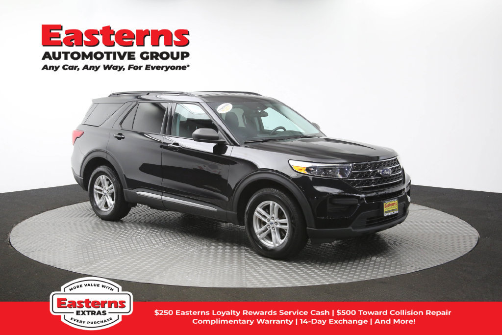 Used 2023 Ford Explorer XLT AWD/4WD image 51