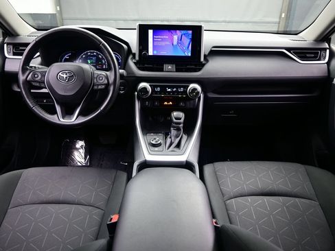 Used 2023 Toyota RAV4 XLE w/ XLE Grade Weather Package AWD/4WD image 17