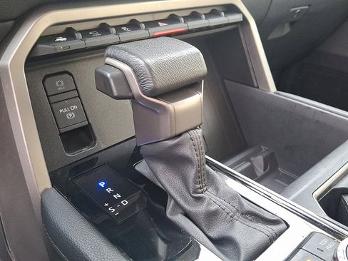 Used 2024 Toyota Tundra Limited image 14