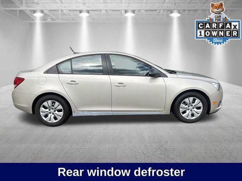 Used 2014 Chevrolet Cruze LS FWD image 8
