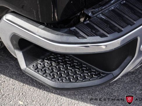 Used 2022 GMC Sierra 1500 Denali w/ Denali Premium Package image 11