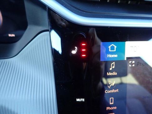 New 2026 Jeep Cherokee Laredo image 18