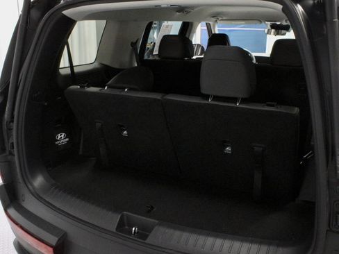 Used 2025 Hyundai Santa Fe SEL FWD image 14
