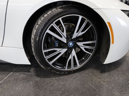 Used 2015 BMW i8 image 13