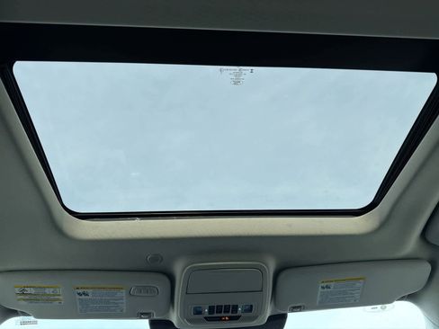 Certified 2025 Ford Explorer Active w/ Active Comfort Package image 22