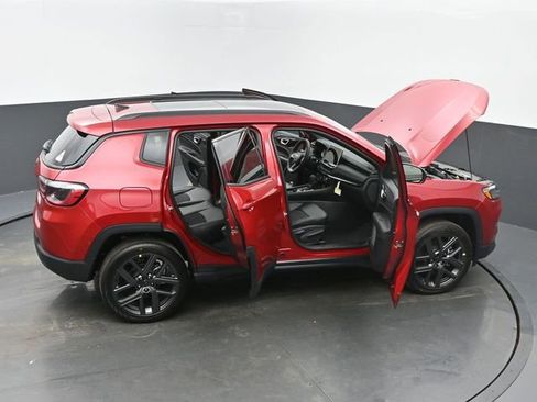 New 2026 Jeep Compass Latitude w/ Sun and Sound Group AWD/4WD image 65