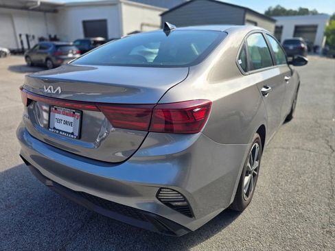 Used 2023 Kia Forte LXS FWD image 8
