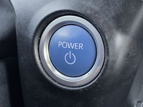 Used 2021 Toyota Sienna XSE FWD image 14