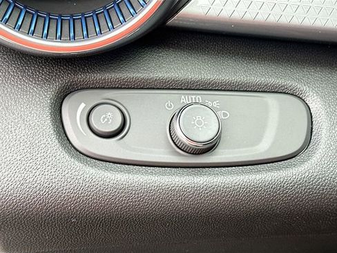 New 2026 Chevrolet Trax LT w/ Driver Confidence Package image 11