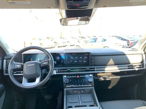 Used 2025 Hyundai Santa Fe SEL image 35