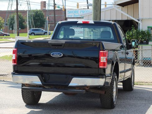Used 2018 Ford F150 XL w/ Equipment Group 101A Mid AWD/4WD image 8