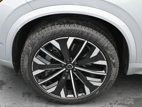 New 2026 Volvo XC90 B6 Ultra w/ Lounge Package AWD/4WD image 4