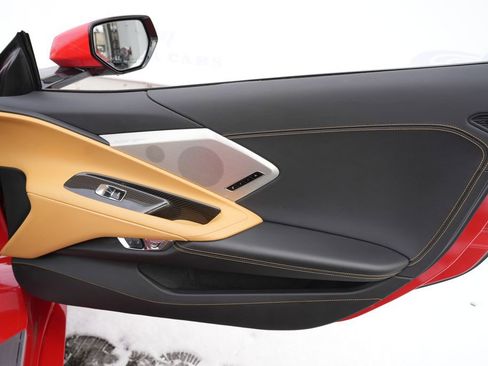 Used 2021 Chevrolet Corvette Stingray Preferred Cpe w/ Engine Appearance Package image 31