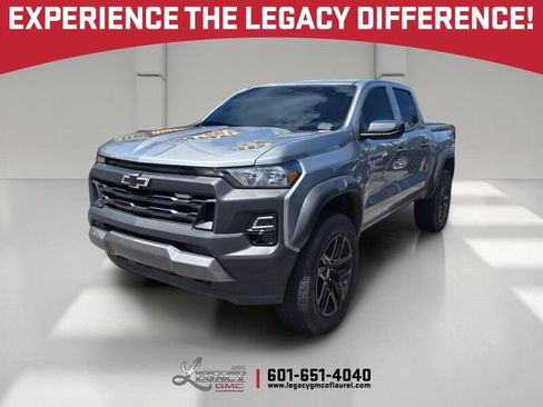 Used 2025 Chevrolet Colorado Trail Boss AWD/4WD image 1