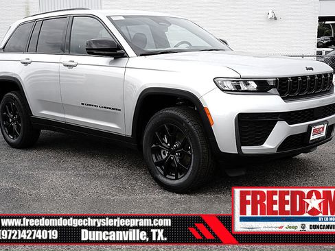 New 2026 Jeep Grand Cherokee Altitude RWD image 7