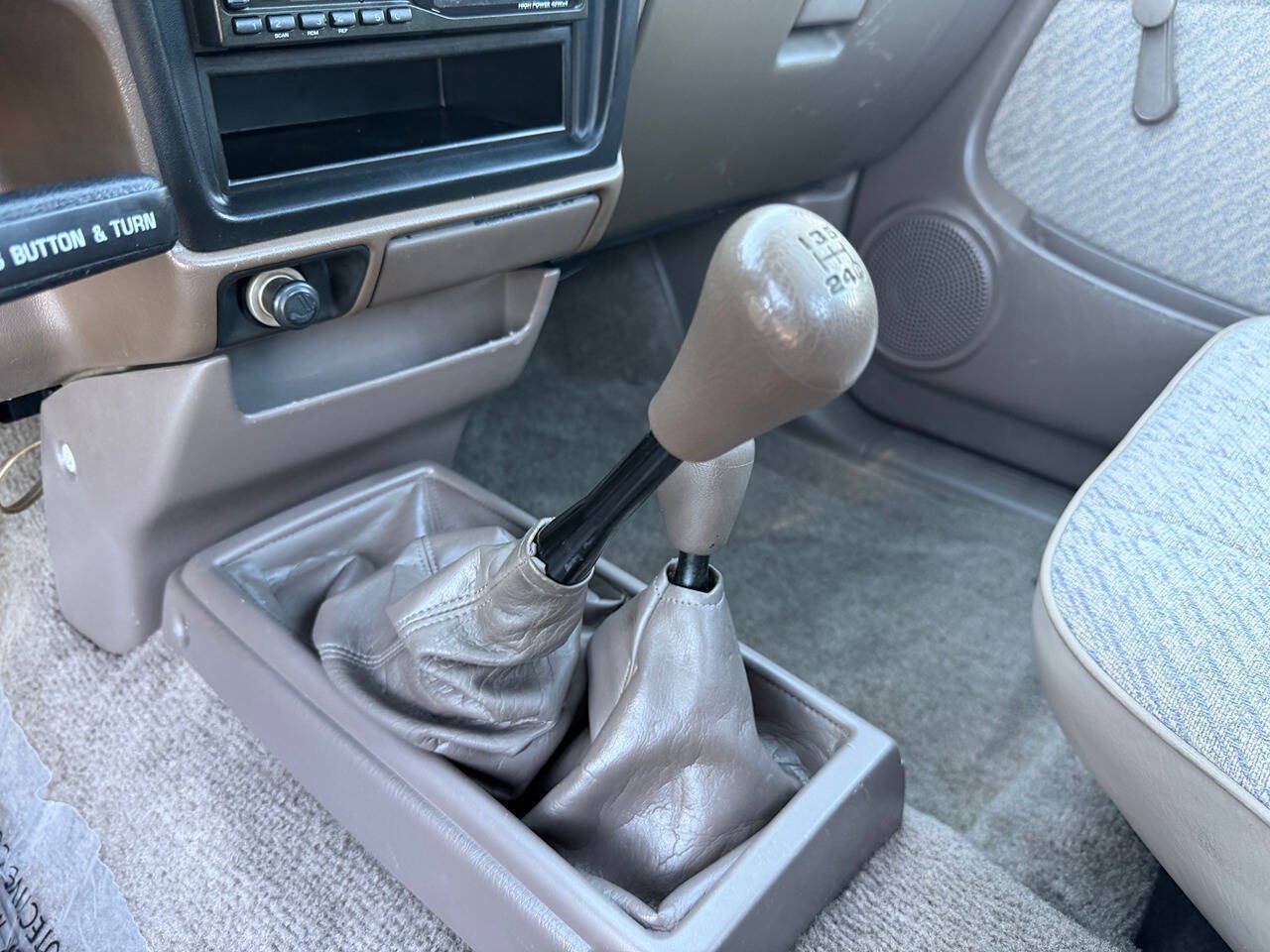 Used 1995 Toyota Tacoma 4x4 Regular Cab image 28