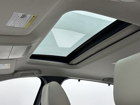 Used 2024 MAZDA CX-90 Plug-In Hybrid w/ Preferred image 5