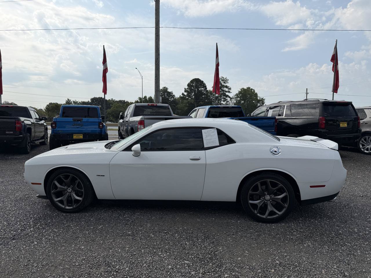 Used 2015 Dodge Challenger R/T w/ Quick Order Package 28B R/T RWD image 17