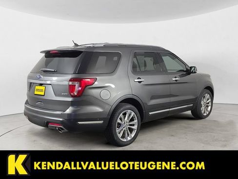 Used 2018 Ford Explorer Limited w/ Equipment Group 301A AWD/4WD image 5