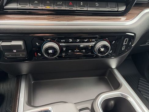 New 2026 Chevrolet Silverado 1500 RST AWD/4WD image 30