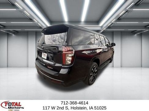 Certified 2024 Chevrolet Suburban RST w/ Luxury Package AWD/4WD image 6