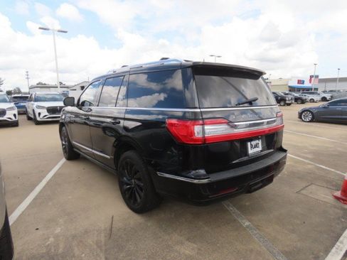 Used 2020 Lincoln Navigator Reserve w/ Equipment Group 208A Reserve AWD/4WD image 13