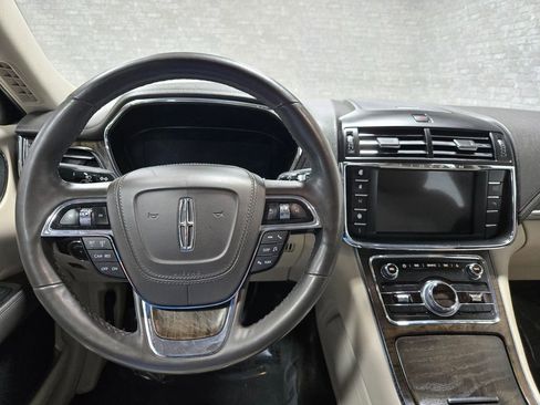 Used 2017 Lincoln Continental Reserve w/ Climate Package AWD/4WD image 16