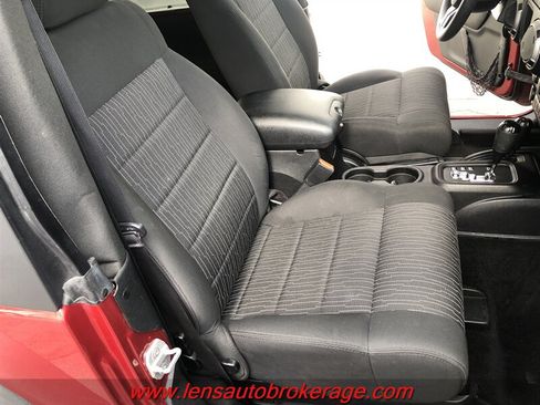 Used 2012 Jeep Wrangler Sport AWD/4WD image 20