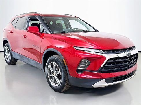 Used 2023 Chevrolet Blazer LT w/ Convenience Package image 3