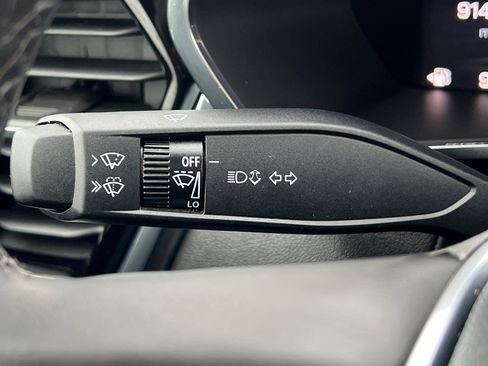 Used 2025 GMC Canyon Elevation w/ Convenience Package image 36