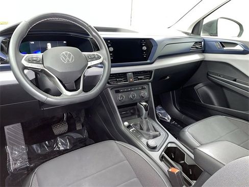 Used 2022 Volkswagen Taos SE image 17