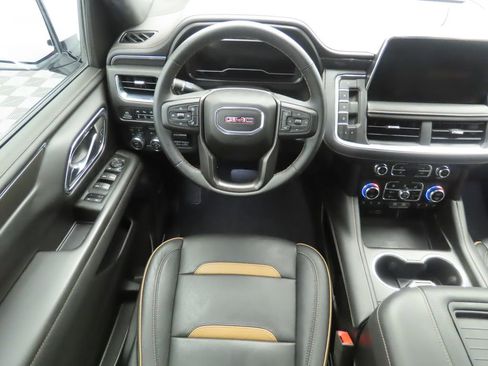Used 2023 GMC Yukon XL AT4 w/ AT4 Premium Plus Package image 10