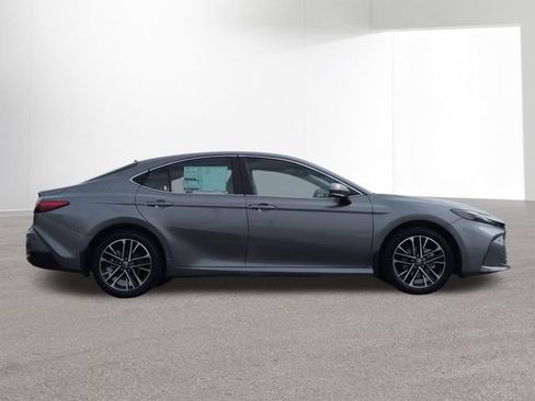 New 2026 Toyota Camry XLE image 4