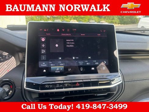 Used 2026 Jeep Compass Latitude w/ Sun and Sound Group AWD/4WD image 6