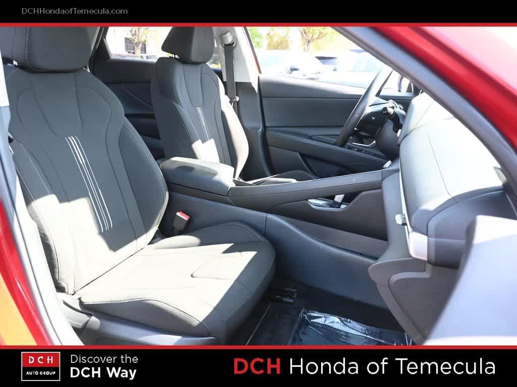 Used 2023 Hyundai Elantra SEL FWD image 21