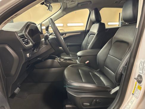 Used 2022 Ford Escape SEL AWD/4WD image 12