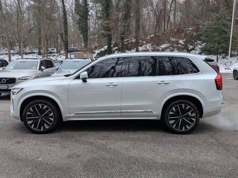 Certified 2025 Volvo XC90 T8 Ultra w/ Protection Package Premier image 4